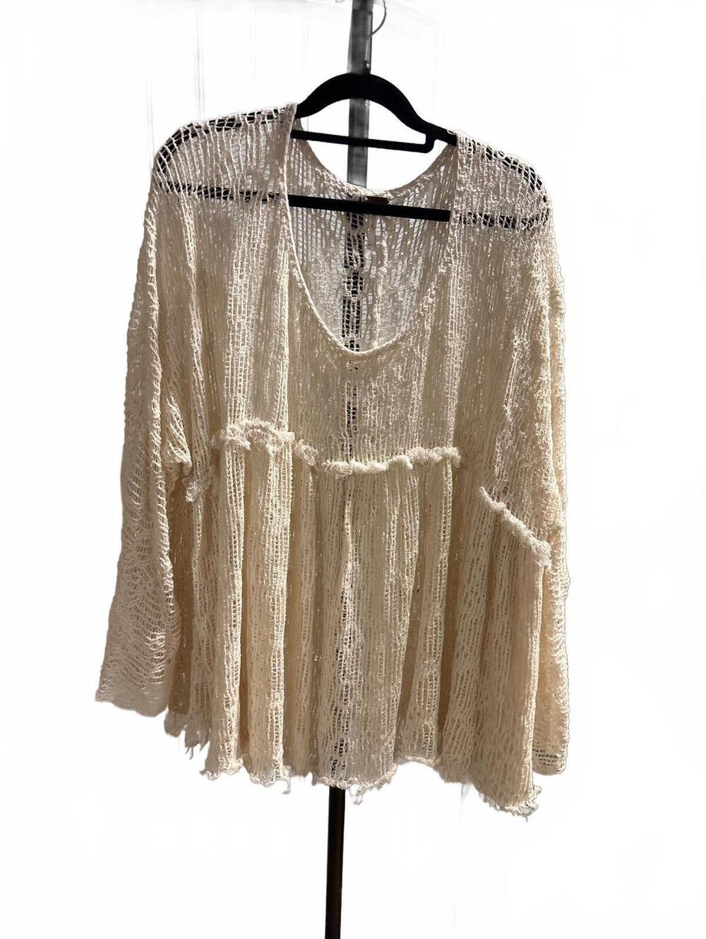 #FP031 Free People Distressed Knit Sweater, Size XS/S